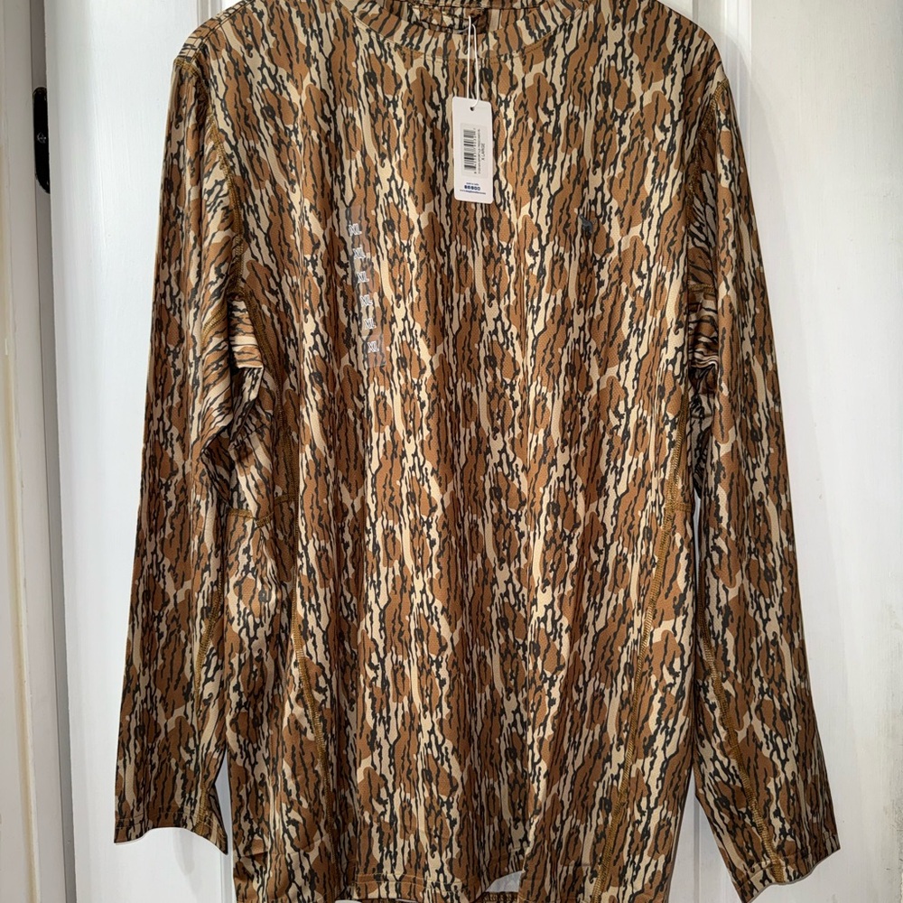 Simply Southern Men’s Camo Long Sleeve